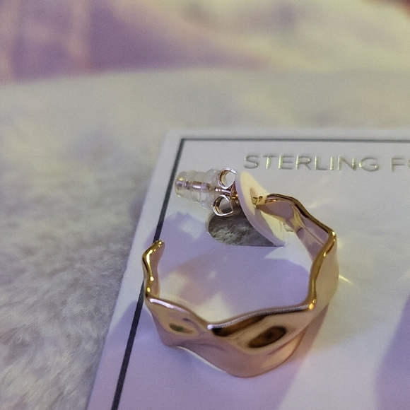 Twisted Gold Earrings - Picture 2 of 4